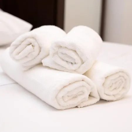 Aty & Michelle Vama Veche