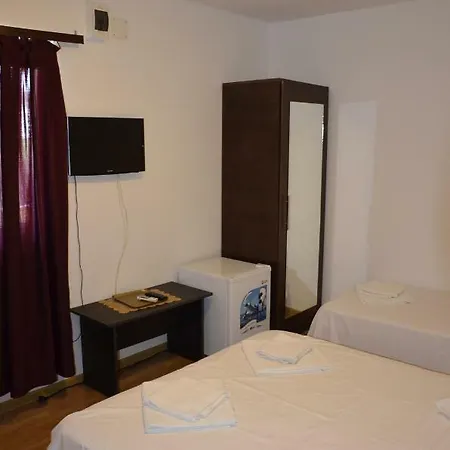 Aty & Michelle Guest house Vama Veche