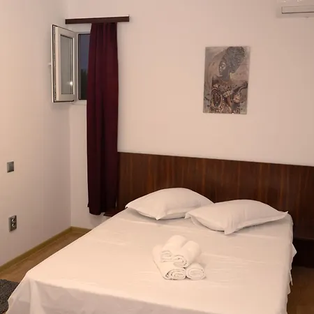 Aty & Michelle Гостевой дом 3*