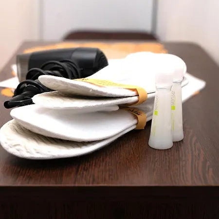 Aty & Michelle Вама-Веке